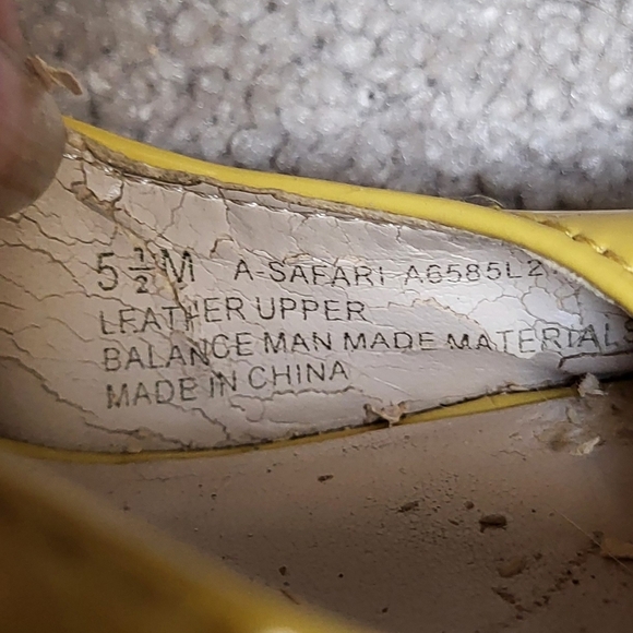 Franco Sarto Yellow Safari Wedge Sandals with Slingback Strap - Size 5.5M - Picture 4 of 6